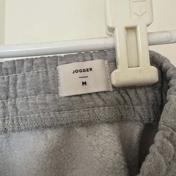 PacSun Light Gray Joggers with Drawstring - Picture 4 of 5